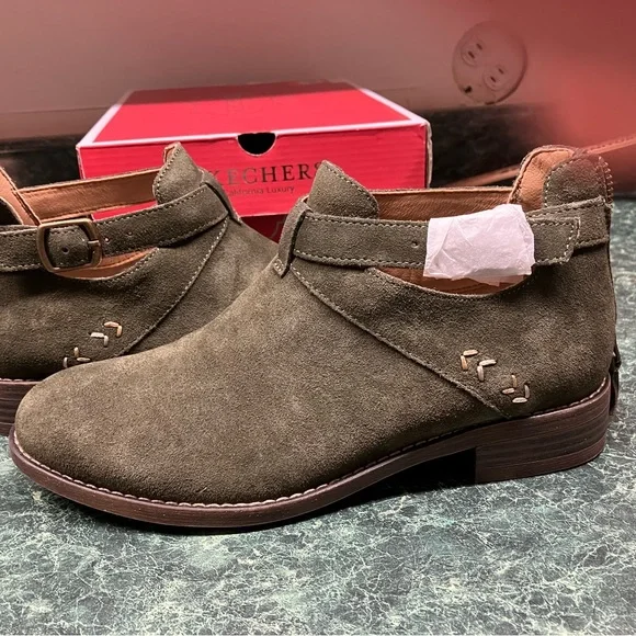 Sketchers olive green suede booties - Picture 3 of 8